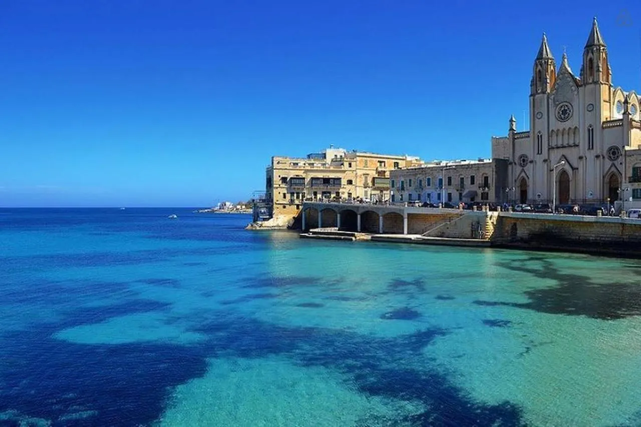Deluxe Apartment In Central St Julians San Ġiljan