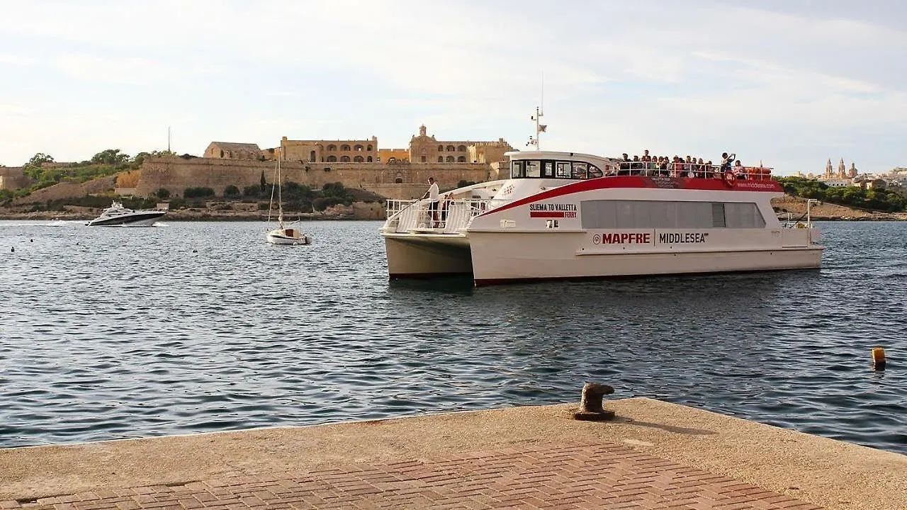 Deluxe Apartment In Central St Julians San Ġiljan