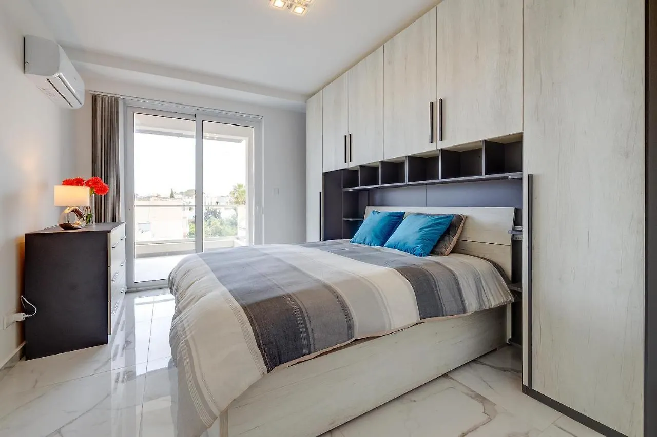 Deluxe Apartment In Central St Julians San Ġiljan 0*,  Málta