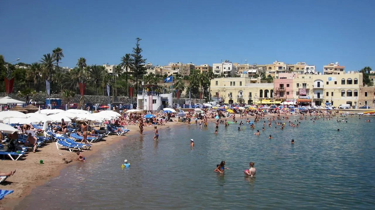 Deluxe Apartment In Central St Julians San Ġiljan